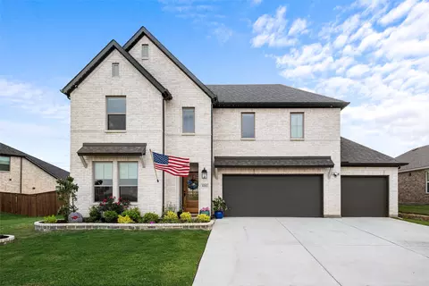 1213 Cinco Treaty Trl, Haslet, TX 76052