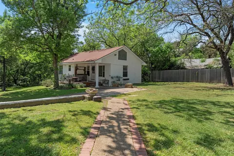 Exterior - 415 Mount Lookout Rd, Waco, TX 76708 photo 6 of 12