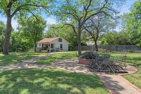 Exterior - 415 Mount Lookout Rd, Waco, TX 76708 photo 5 of 12