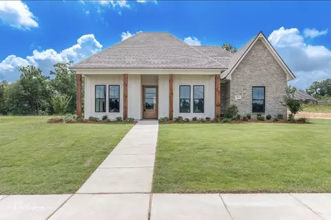 204 St Andrews, Benton, LA 71006