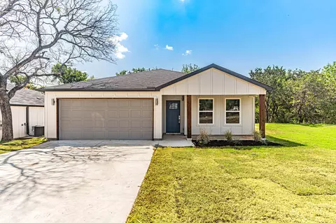 2709 Terrace Ct, Granbury, TX 76048