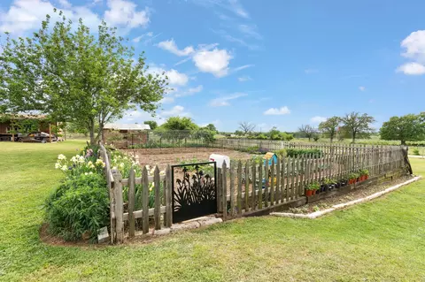 1912 Fm 3048, Cleburne, TX 76031 photo 21
