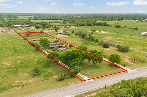 1912 Fm 3048, Cleburne, TX 76031 photo 2