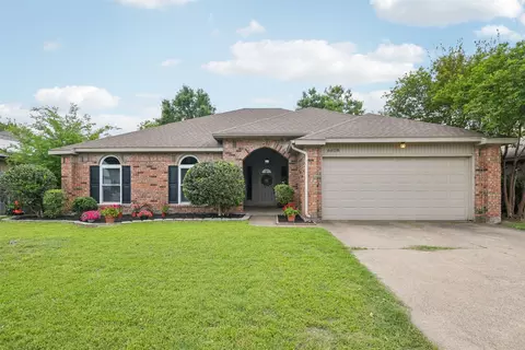 6628 Hightower Dr, Watauga, TX 76148