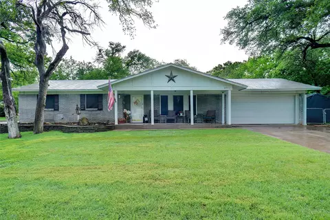 217 Stone Dr, Lakeside, TX 76108