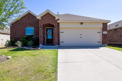 1605 River Crossing Dr, Anna, TX 75409