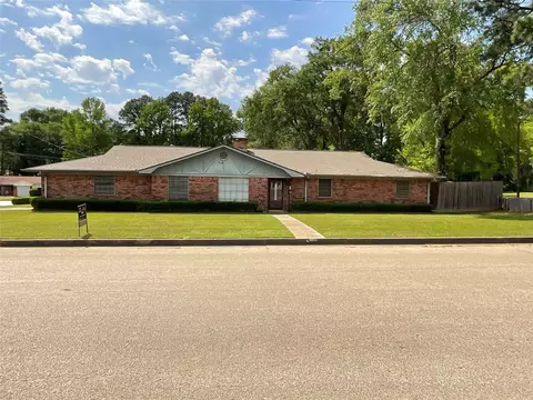 2305 Neal St, Longview, TX 75602