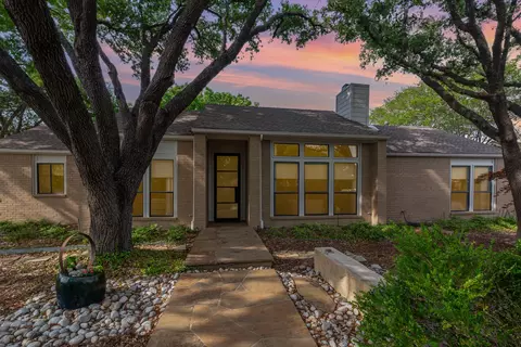 6801 Winding Rose Trl, Dallas, TX 75252