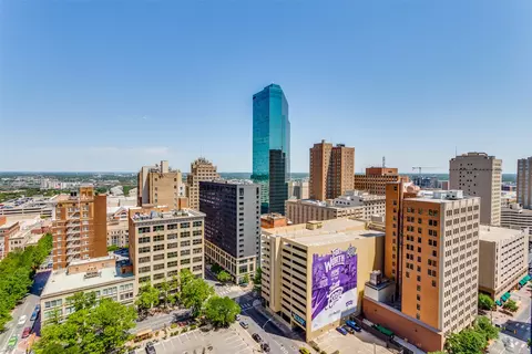 500 Throckmorton St #1702, Fort Worth, TX 76102