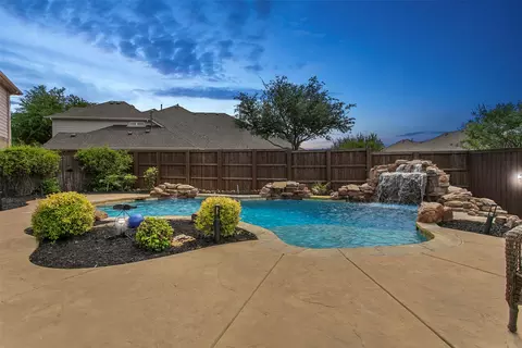 11837 Wolfcreek Ln, Fort Worth, TX 76244