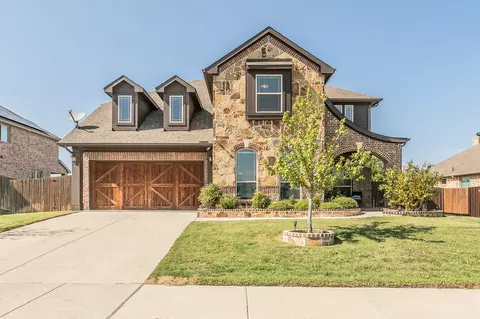 901 Copperleaf Dr, Midlothian, TX 76065