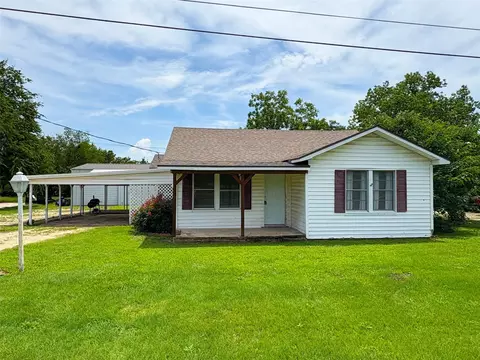 6564 Lone Star Pkwy N, Crawford, TX 76638