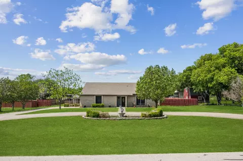 6521 Gillis Johnson St, Fort Worth, TX 76179