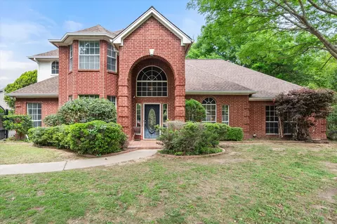 6519 Redstone Ct, Arlington, TX 76001