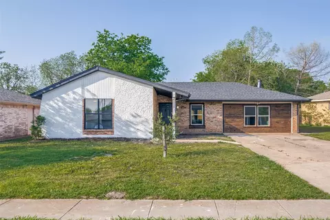 2420 Whippoorwill Dr, Mesquite, TX 75149