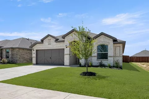 315 Comanche, Cleburne, TX 76033 photo 6