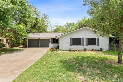 709 Fairway Rd, Woodway, TX 76712