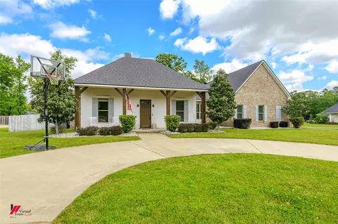 180 Ramsey Dr, Stonewall, LA 71078