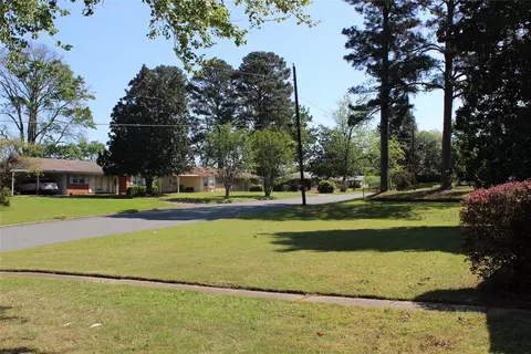200 Berry Dr, Minden, LA 71055 photo 3