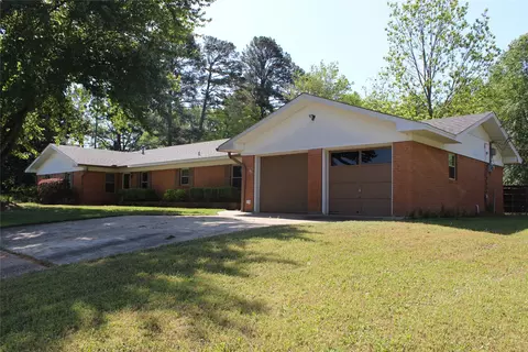 200 Berry Dr, Minden, LA 71055 photo 2