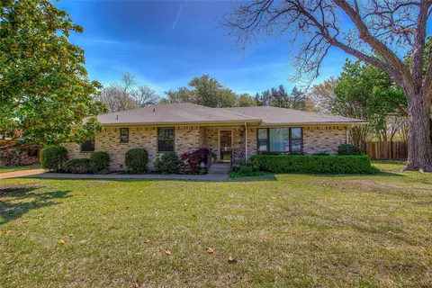 3130 Ruidosa Ave, Dallas, TX 75228
