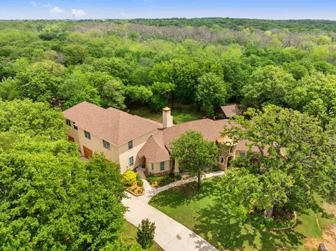 2051 E Oak Shores Dr, Cross Roads, TX 76227