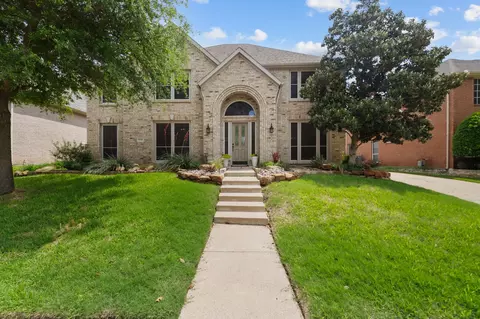 521 Sorenson Trl, Keller, TX 76248