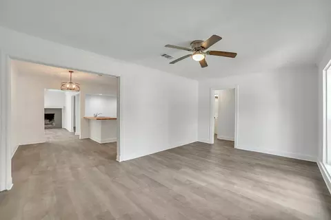 805 20th St SE, Paris, TX 75460