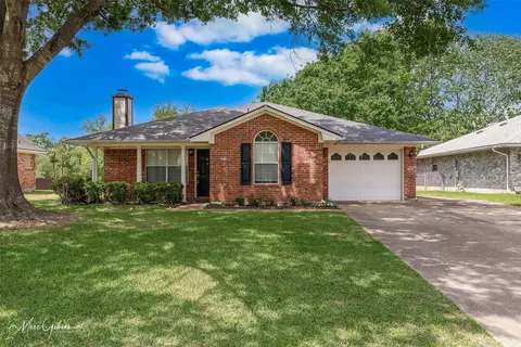 2419 Brookside Dr, Bossier City, LA 71111