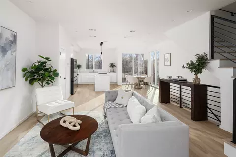 4811 Denton Dr #207, Dallas, TX 75235
