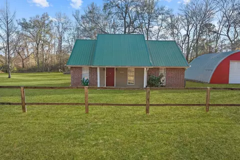 5663 Bretwood Dr, Keithville, LA 71047