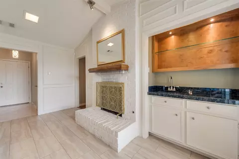 912 E Berkeley Dr, Richardson, TX 75081 photo 9