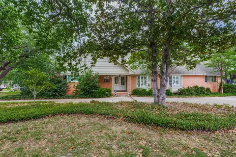 4200 South Dr, Fort Worth, TX 76109