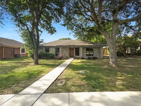 1542 Sunswept Ter, Lewisville, TX 75077