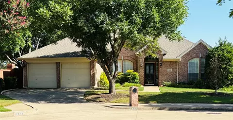 3532 Stone Creek Ln N, Fort Worth, TX 76137