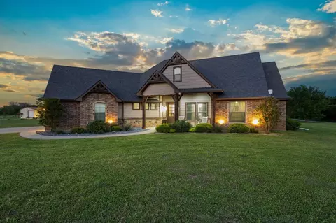 390 Chiles Ln, Denison, TX 75020