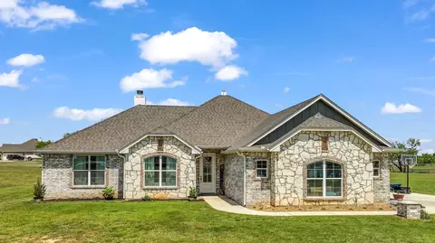 201 Dover Ct, Weatherford, TX 76087