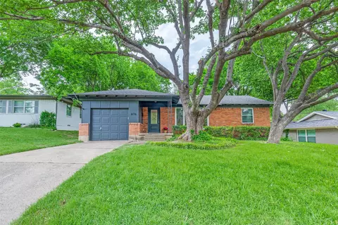 876 Lake Terrace Dr, Dallas, TX 75218