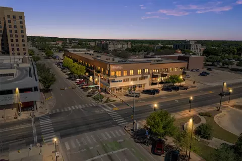 330 Austin Ave #308, Waco, TX 76701