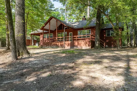 793 Valleywood Trl, Holly Lake Ranch, TX 75765