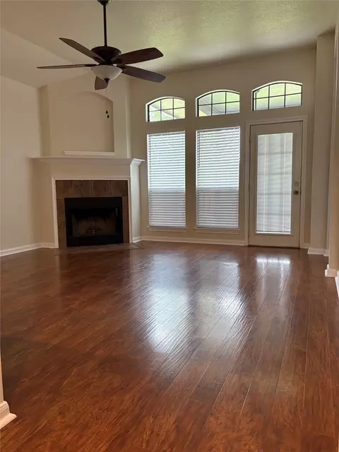 Living - 10242 Condor Loop, Waco, TX 76708 photo 2 of 2