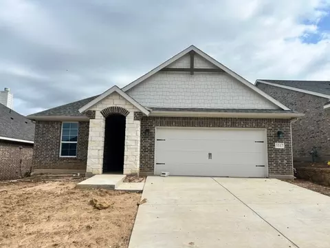 3517 Columbus St, Gainesville, TX 76240