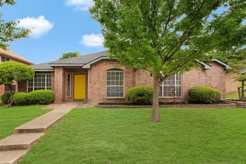 718 Tealwood Dr, Mesquite, TX 75181
