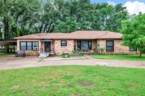 208 Johnson St, Seagoville, TX 75159
