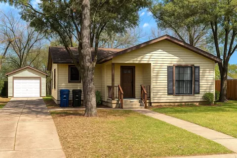 1010 S Ewing Ave, Dallas, TX 75216