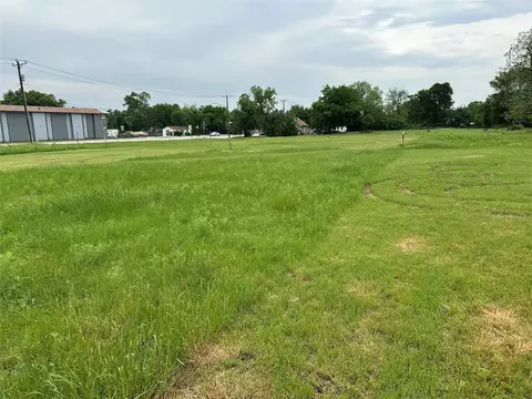 1516 E Robert St, Fort Worth, TX 76104