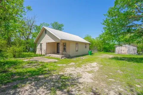 938 S Rogers St, Waxahachie, TX 75165