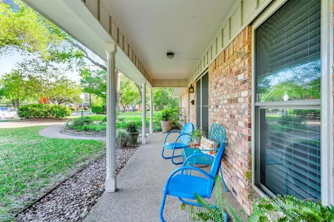515 S Dallas Ave, Lancaster, TX 75146