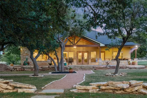 7558 Safe Harbor Dr, Brownwood, TX 76801
