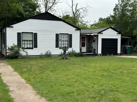 7425 Mohawk Ave, Fort Worth, TX 76116